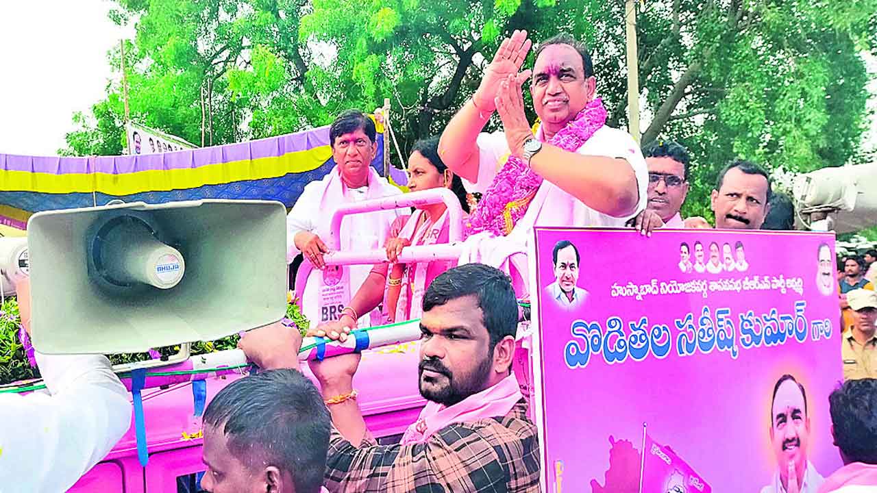 దమ్ముంటే కిరణ్‌, రేవంత్‌ కరెంటు తీగలపై బట్టలారేయాలి