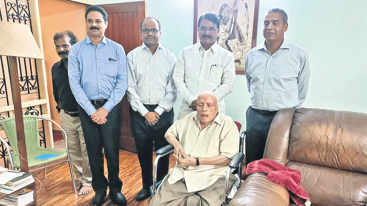 రైతుబంధుపై స్వామినాథన్‌ ప్రశంసలు