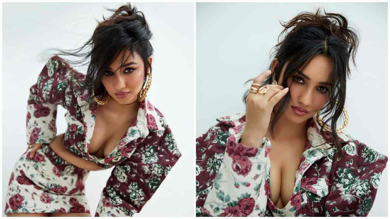 Akanksha Sharma | కిర్రాక్ పోజులతో దిల్ ఖుష్ చేస్తున్న ఆకాంక్ష శర్మ..