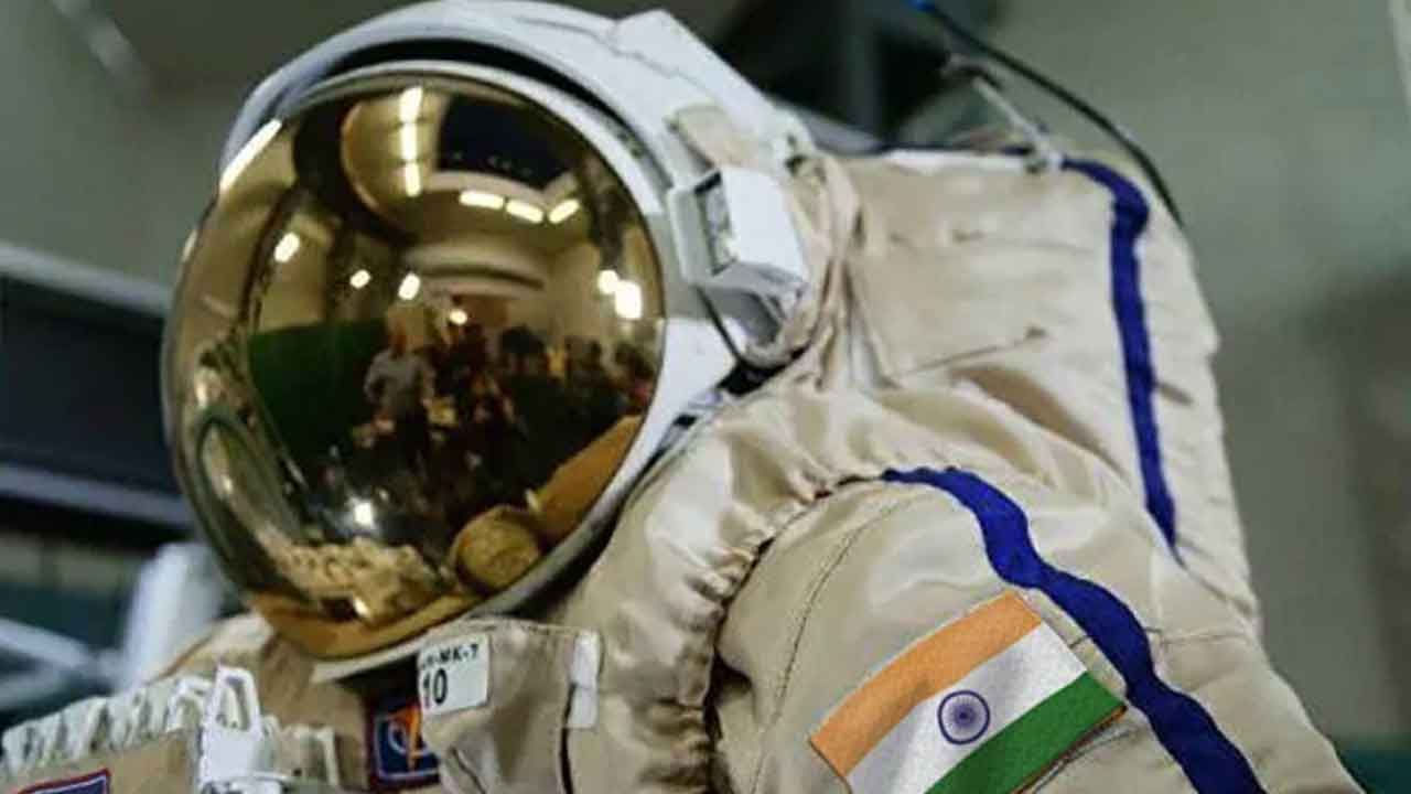 Gaganyaan | ఒకట్రెండు నెలల్లో గగనయాన్‌ తొలి టెస్ట్‌ ఫ్లైట్‌
