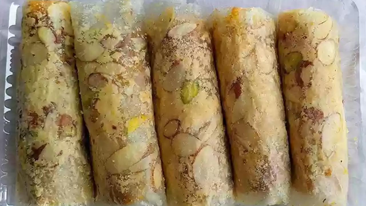 Putharekulu | ఆత్రేయపురం పూతరేకులకు అరుదైన గౌరవం