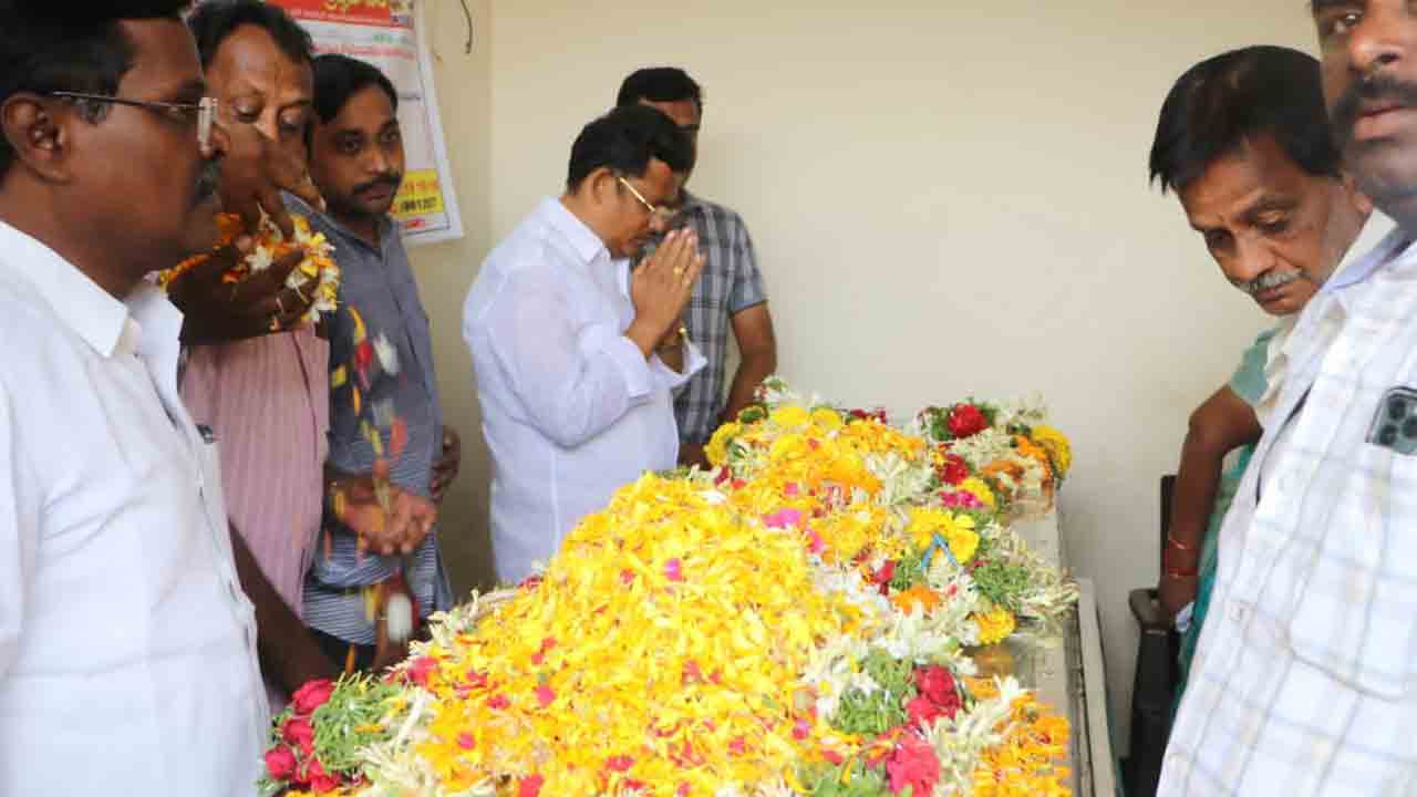 బీఆర్‌ఎస్‌ గెలుపే ధ్యేయంగా పనిచేయాలి