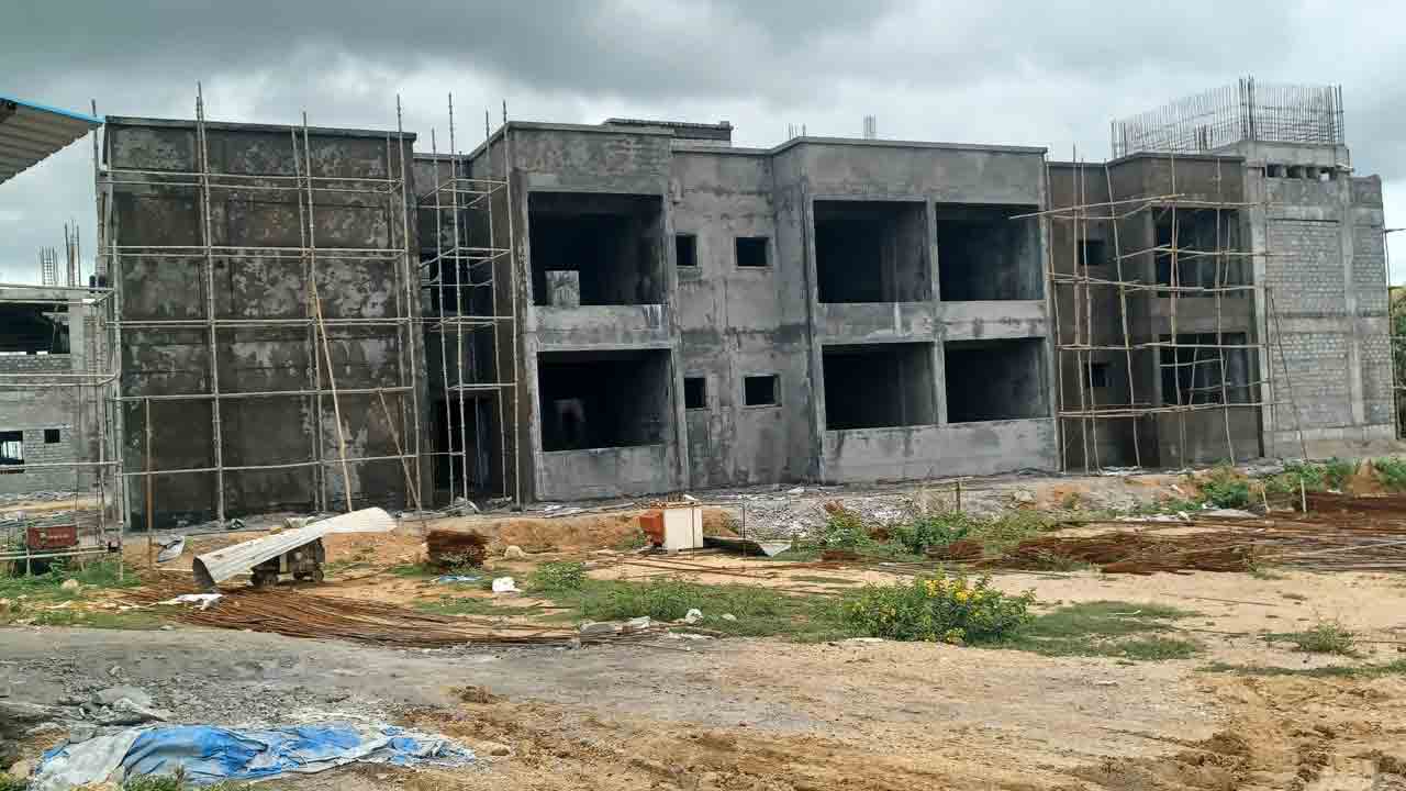 శరవేగంగా హరిత హోటల్‌