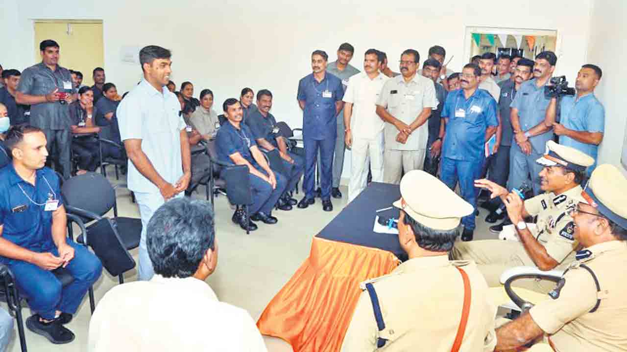 బందోబస్తుకు సిద్ధం కండి