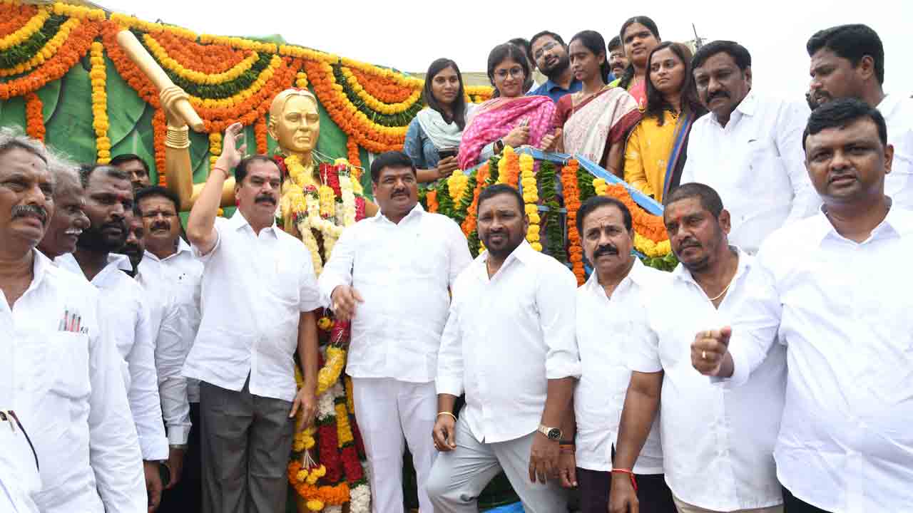 తెలంగాణ ఆత్మగౌరవ ప్రతీక.. ఐలమ్మ
