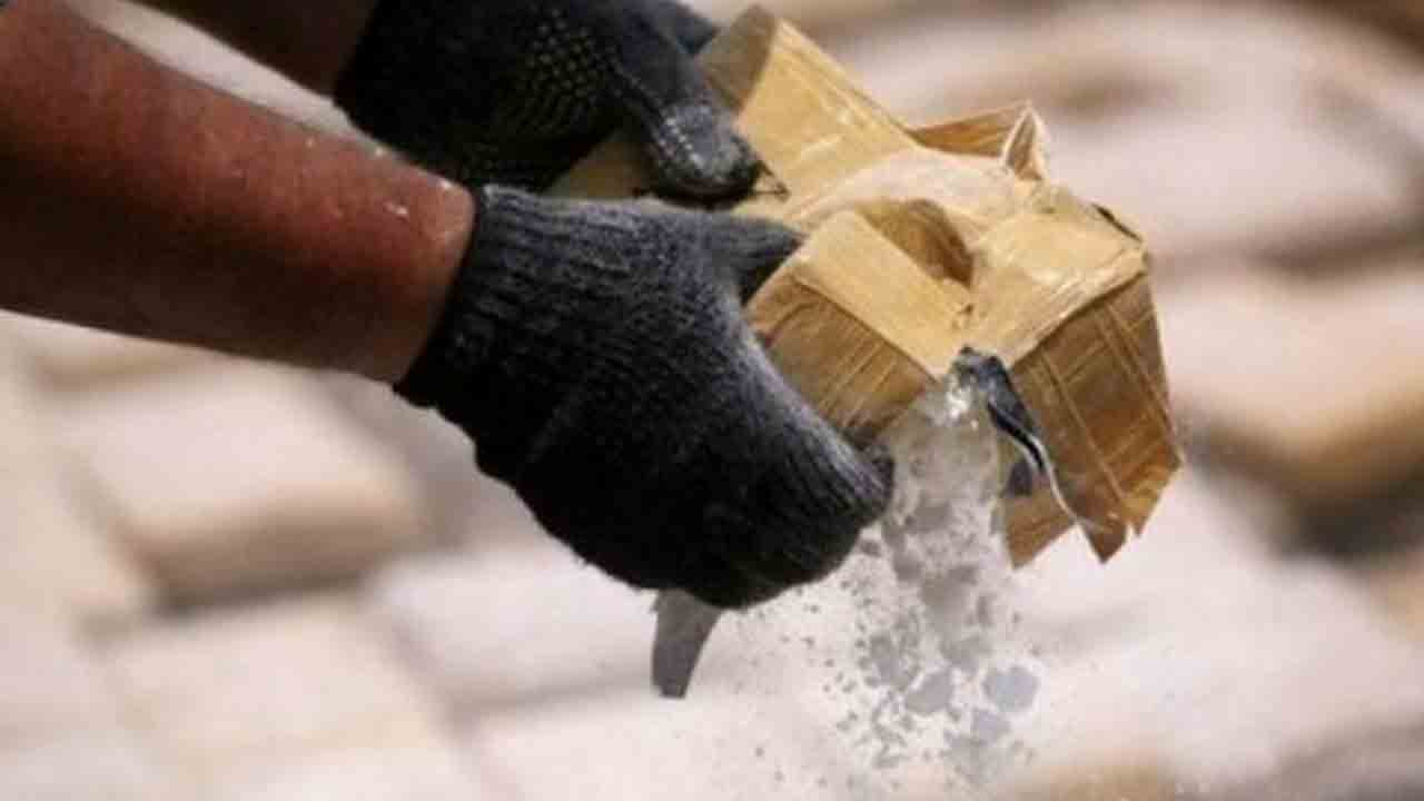 గుజరాత్‌లో 800 కోట్ల డ్రగ్స్‌ స్వాధీనం