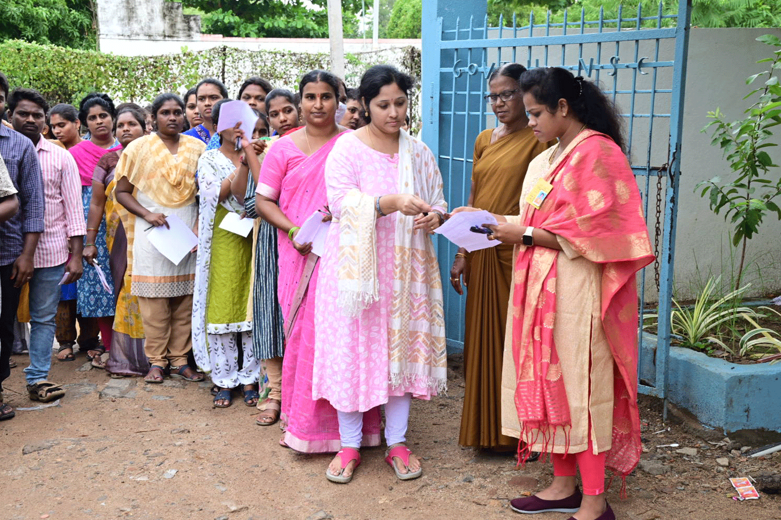 ప్రశాంతంగా ఉపాధ్యాయ అర్హత పరీక్ష