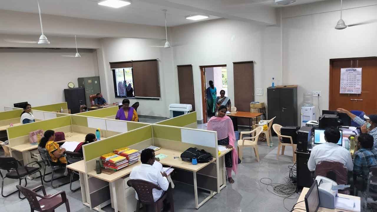 కొలువుదీరిన శాఖలు.. చేరువైన పాలన