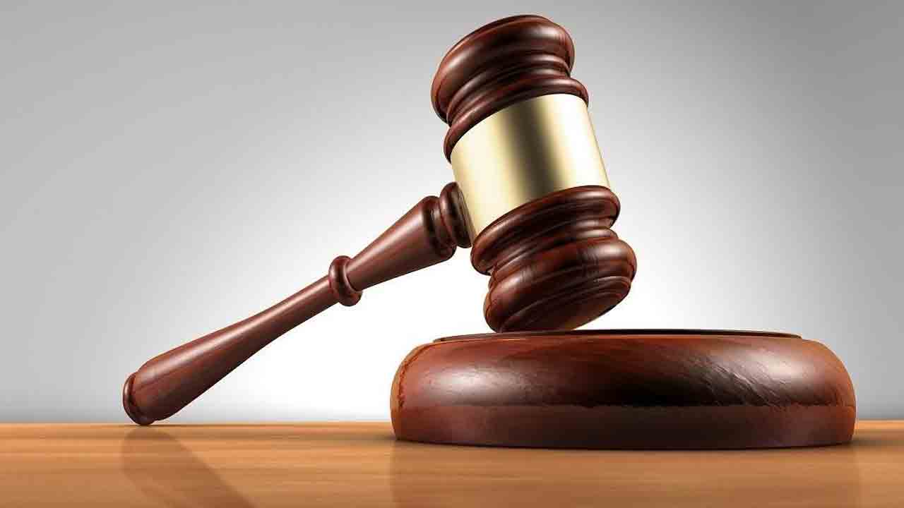 మొదటి భార్యకు విడాకులివ్వకుండా రెండో పెండ్లి లైంగికదాడే