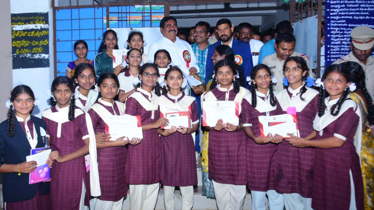 Minister Dayakar Rao | విద్యార్థుల్లో సృజనాత్మకతను పెంపొందించేదే సైన్స్‌ఫేర్‌ : మంత్రి దయాకర్‌రావు