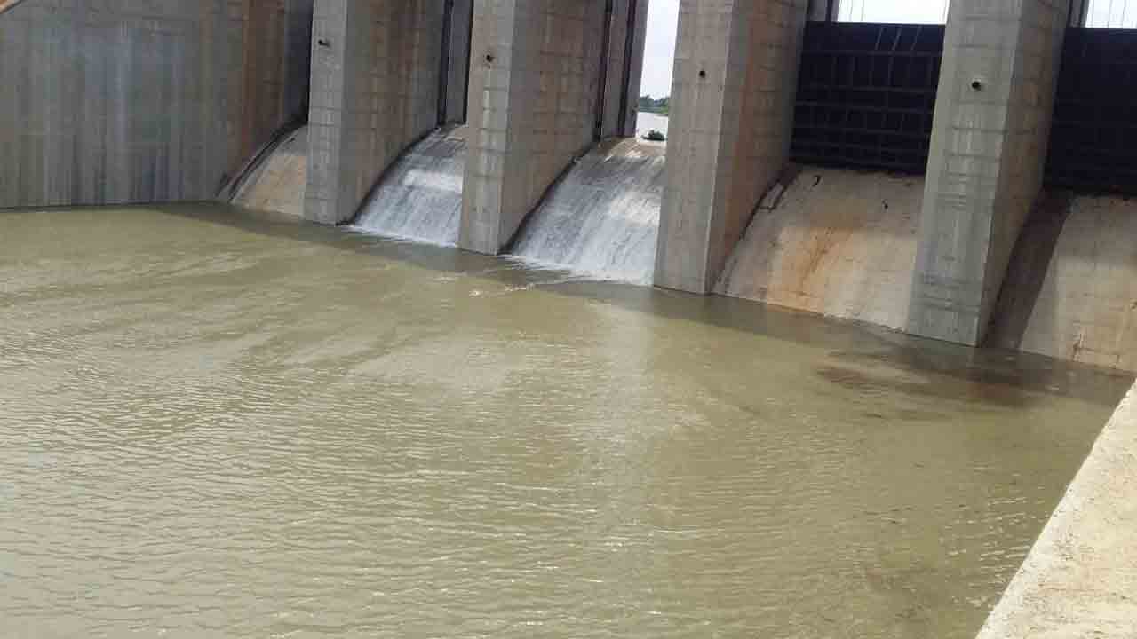 గొట్టిముక్కల ప్రాజెక్టుకు వరద