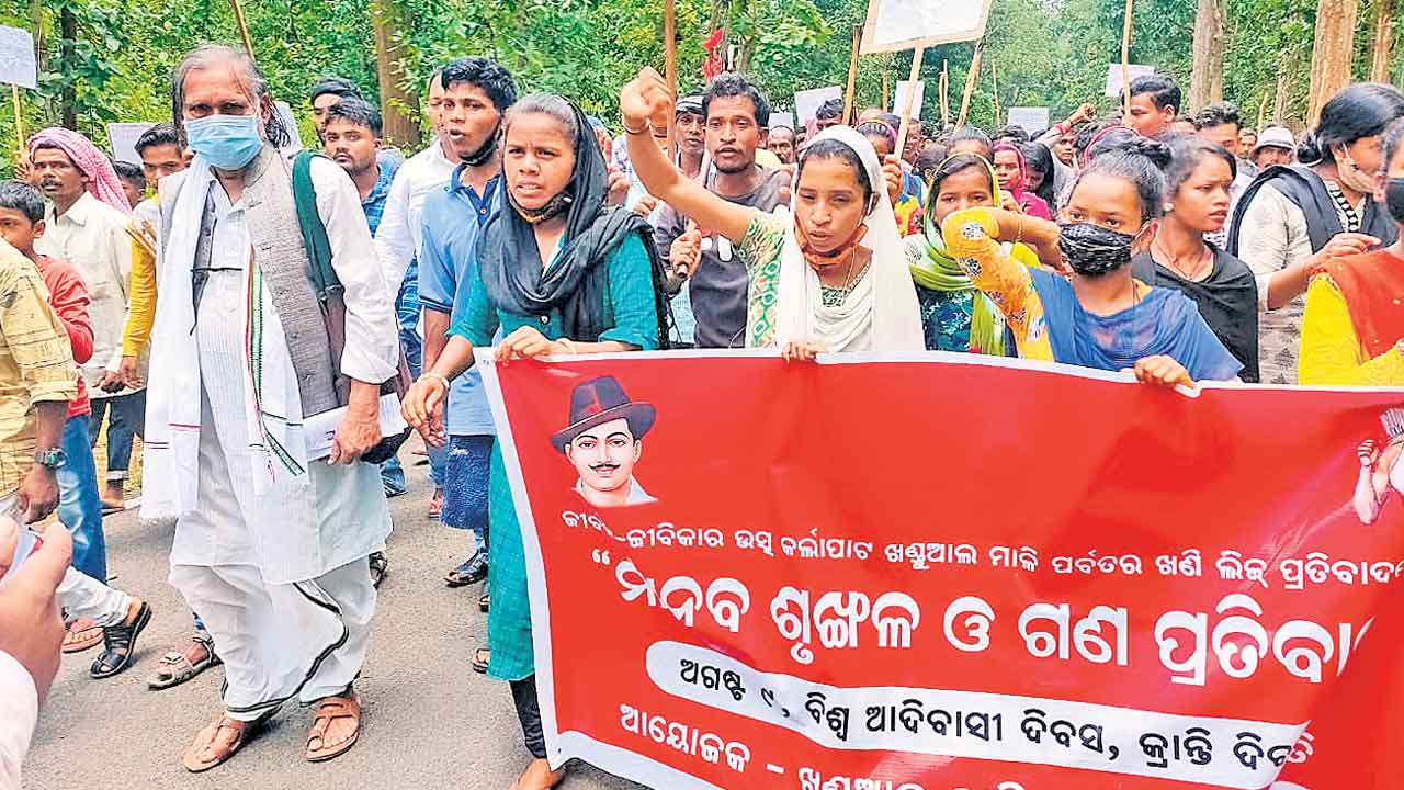 PM Modi |  ప్రజలకు, ప్రకృతికి వ్యతిరేకమైన అభివృద్ధి ప్రణాళికలను కొనసాగిస్తున్న ప్రధాని మోదీ ప్రభుత్వం