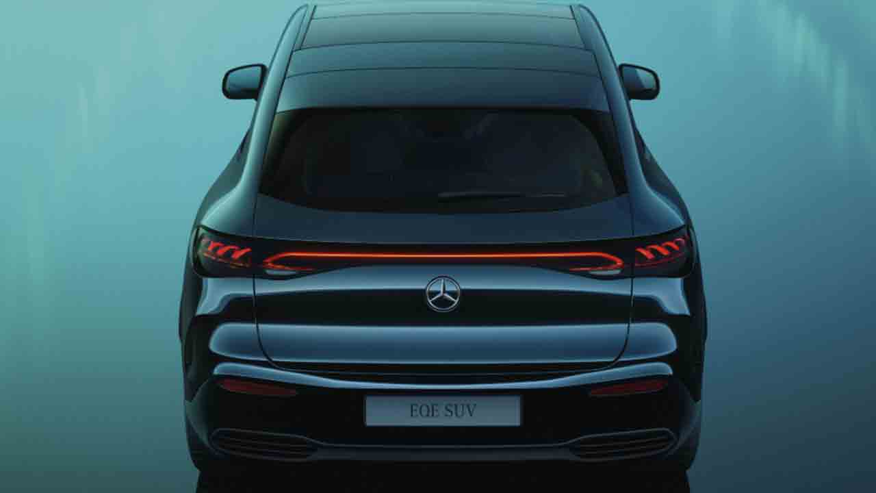 Mercedes-Benz EQE | మార్కెట్లోకి మెర్సిడెస్-బెంజ్ ఈక్యూఈ ఎస్‌యూవీ.. ఆ మూడు కార్లతో టఫ్ ఫైట్..బట్..!
