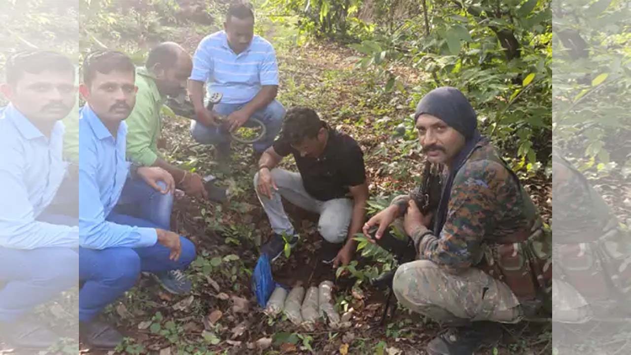 Maharashtra | గడ్చిరోలిలో మావోయిస్టుల కుట్ర భగ్నం..! భారీ మందుపాతర స్వాధీనం..!