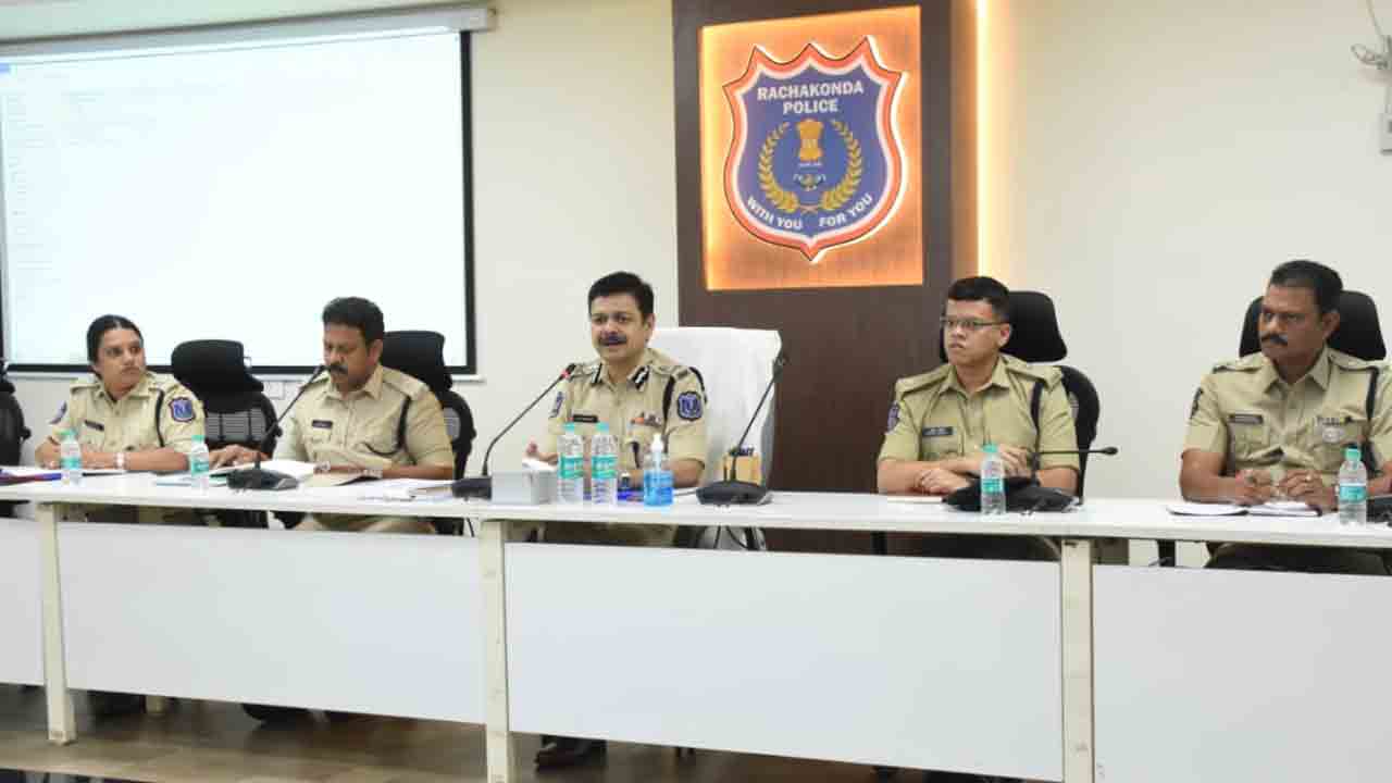 Ganesh celebrations | గణేష్‌ ఉత్సవాలకు పటిష్ట బందోబస్తు : రాచకొండ సీపీ చౌహాన్‌