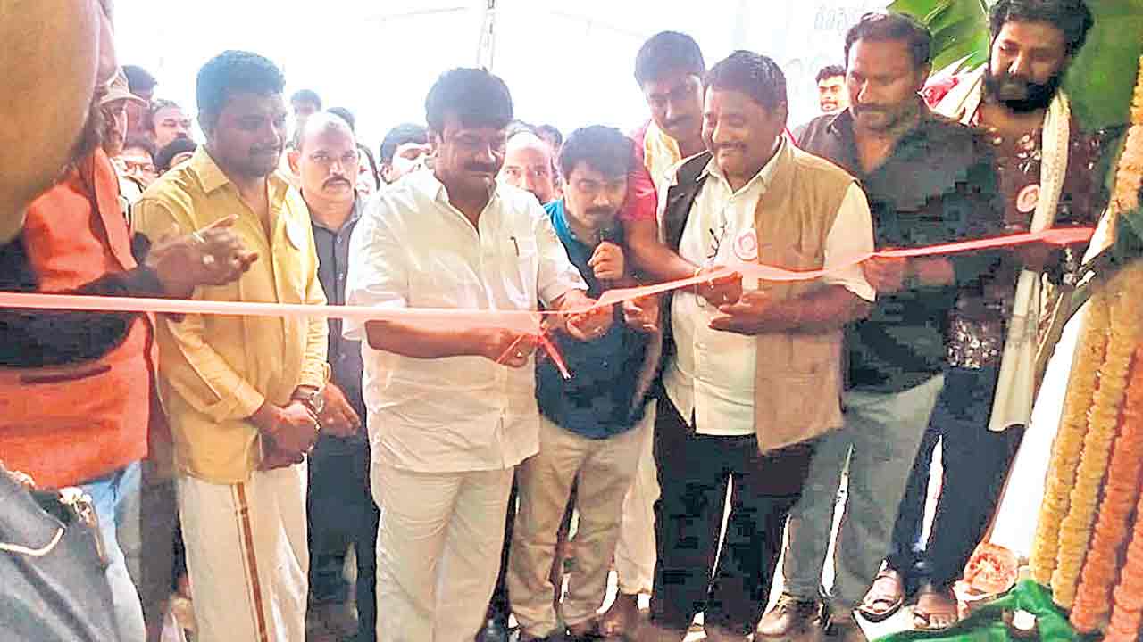 టీవీ కార్మికులకు అండగా ఉంటాం