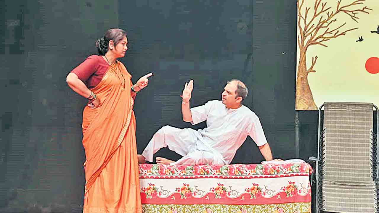 నాటక రంగాన్ని కాపాడుకోవాలి