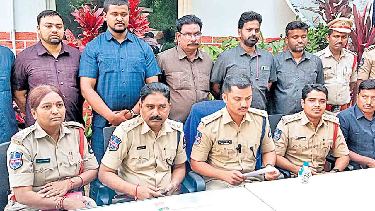 రౌడీ షీటర్‌ హత్య.. ఆరుగురు నిందితులు అరెస్టు