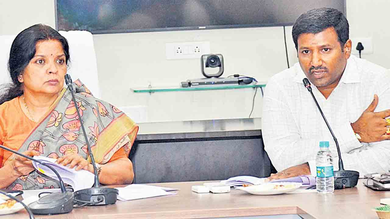 పారదర్శకంగా ఓటరు జాబితా