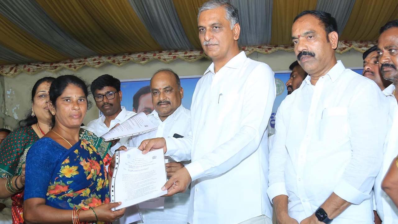 Minister Harish Rao | పైరవీలకు తావు లేకుండా గృహలక్ష్మి..  : హరీశ్‌రావు