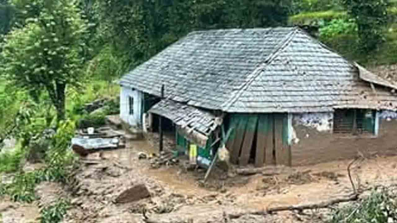 Himachal Pradesh | రెండు నెలల్లో వర్షం కారణంగా 400 మంది మృతి : హిమాచల్‌ మంత్రి