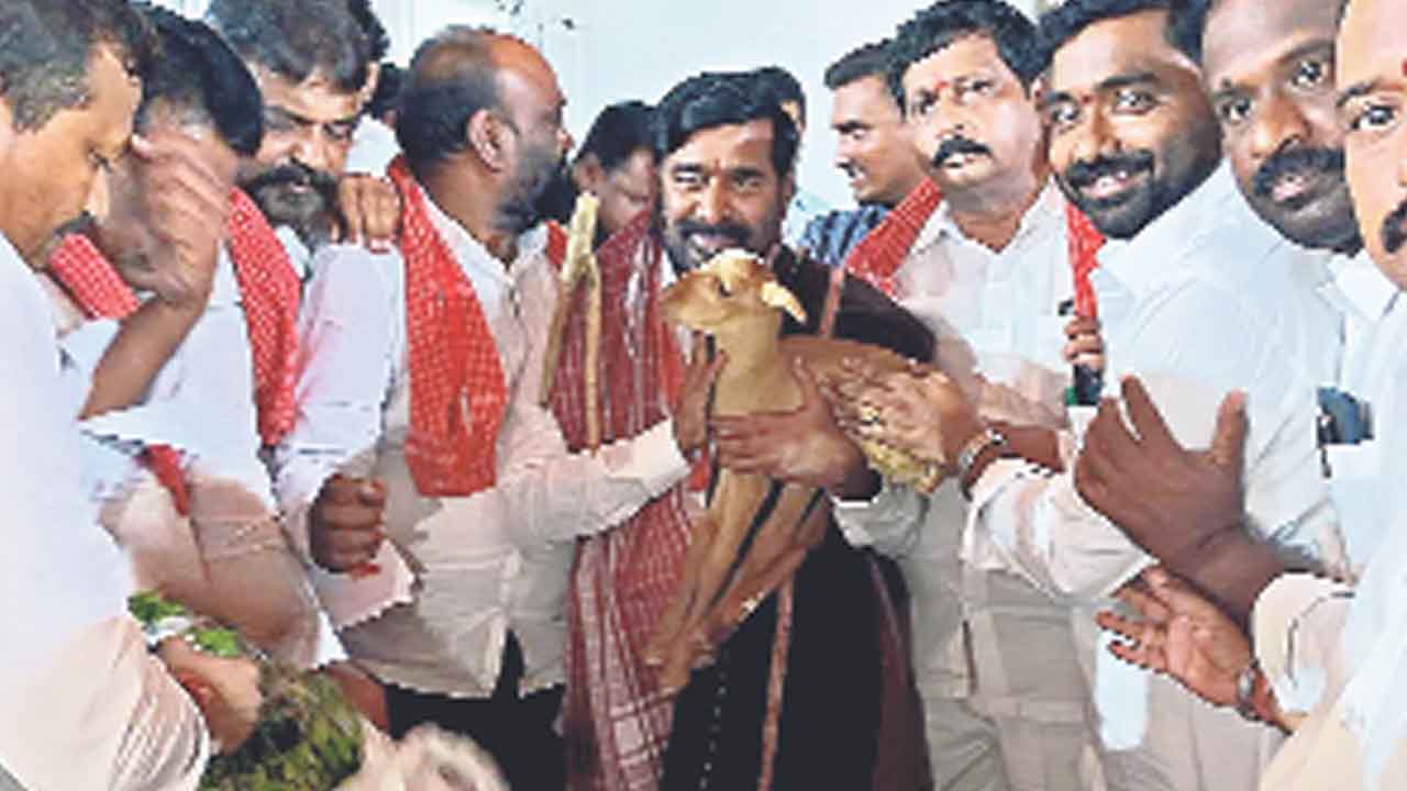 బీఆర్‌ఎస్‌కే యాదవుల మద్దతు