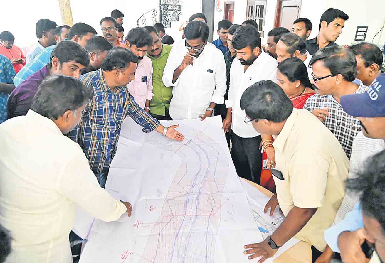 Munneru river |  మున్నేరుకు ఇరువైపులా 33 అడుగుల ఎత్తుతో 8 కిలోమీటర్లు ఆసీసీ గోడలు.. 690 కోట్లు మంజూరు చేసిన ప్రభుత్వం