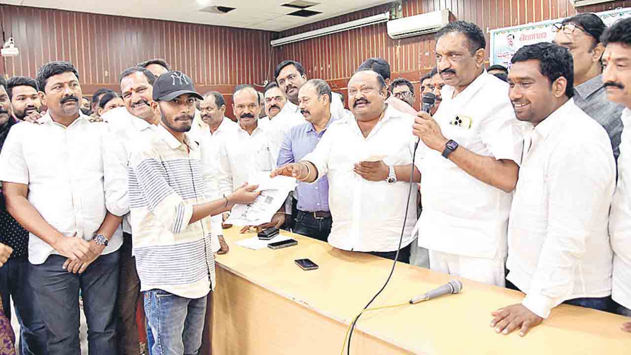 కులవృత్తులకు పునర్జీవం