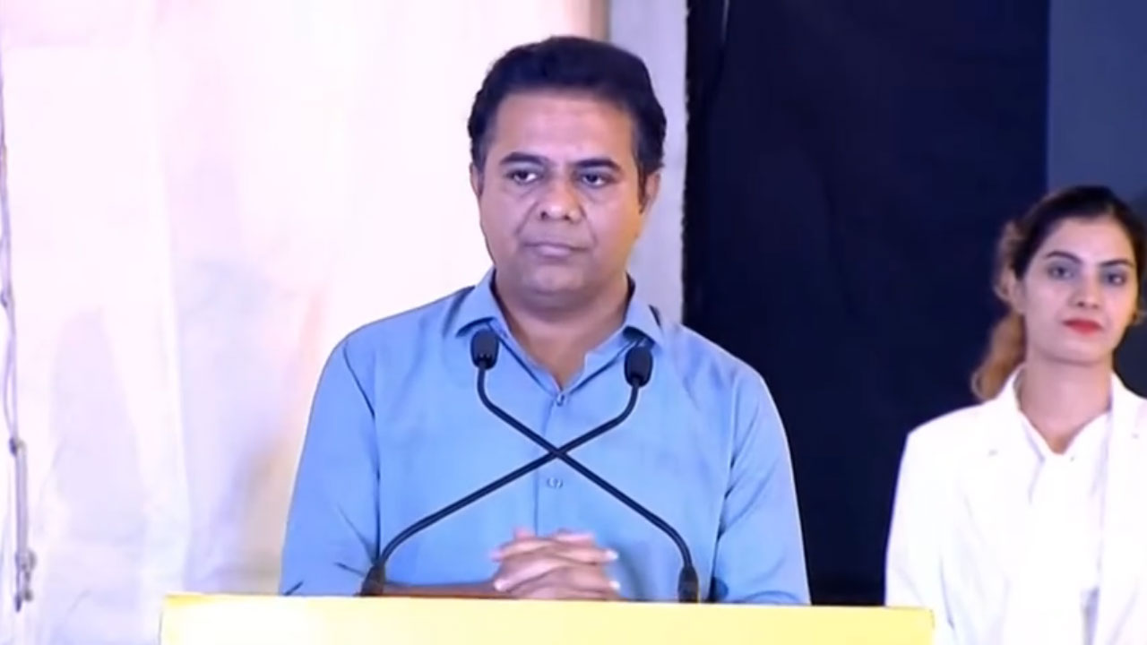 KTR |  17న రాష్ట్రవ్యాప్తంగా జాతీయ సమైక్యతా దినోత్సవం.. హైదరాబాద్లో వేడుకలకు హాజరుకానున్న సీఎం కేసీఆర్: మంత్రి కేటీఆర్