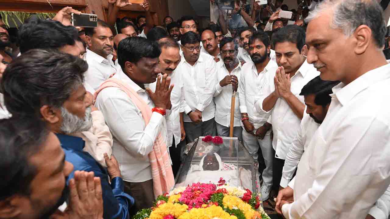 హరీశ్వర్‌రెడ్డికి కన్నీటి వీడ్కోలు