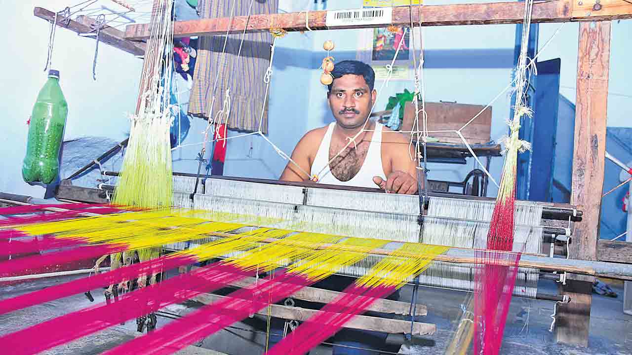 నేతన్నకు మిత్ర