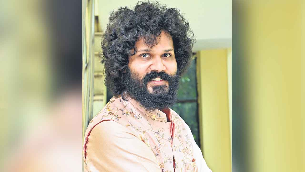 Karthik Rathnam | ఫొటో దిగితే చాలనుకున్నా..!