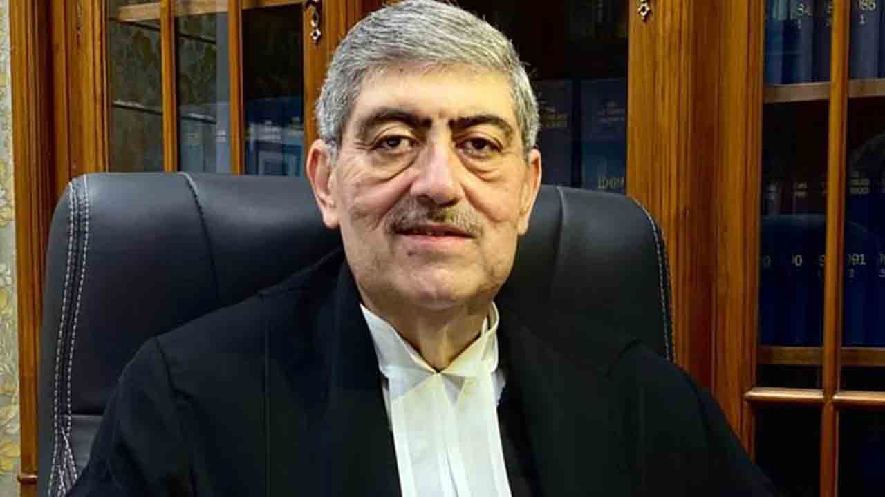 Justice kaul | ఇక మౌనంగా ఉండలేం.. జడ్జీల పేర్లు తొక్కిపెట్టడంపై కేంద్రానికి సుప్రీంకోర్టు జడ్జి జస్టిస్‌ కౌల్‌ హెచ్చరిక