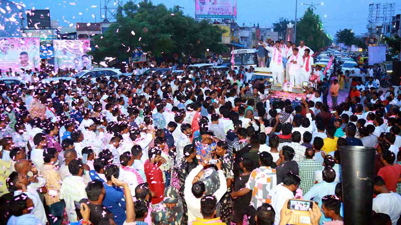 బీఆర్‌ఎస్‌ జనపథం.. విపక్షాల్లో రణపథం