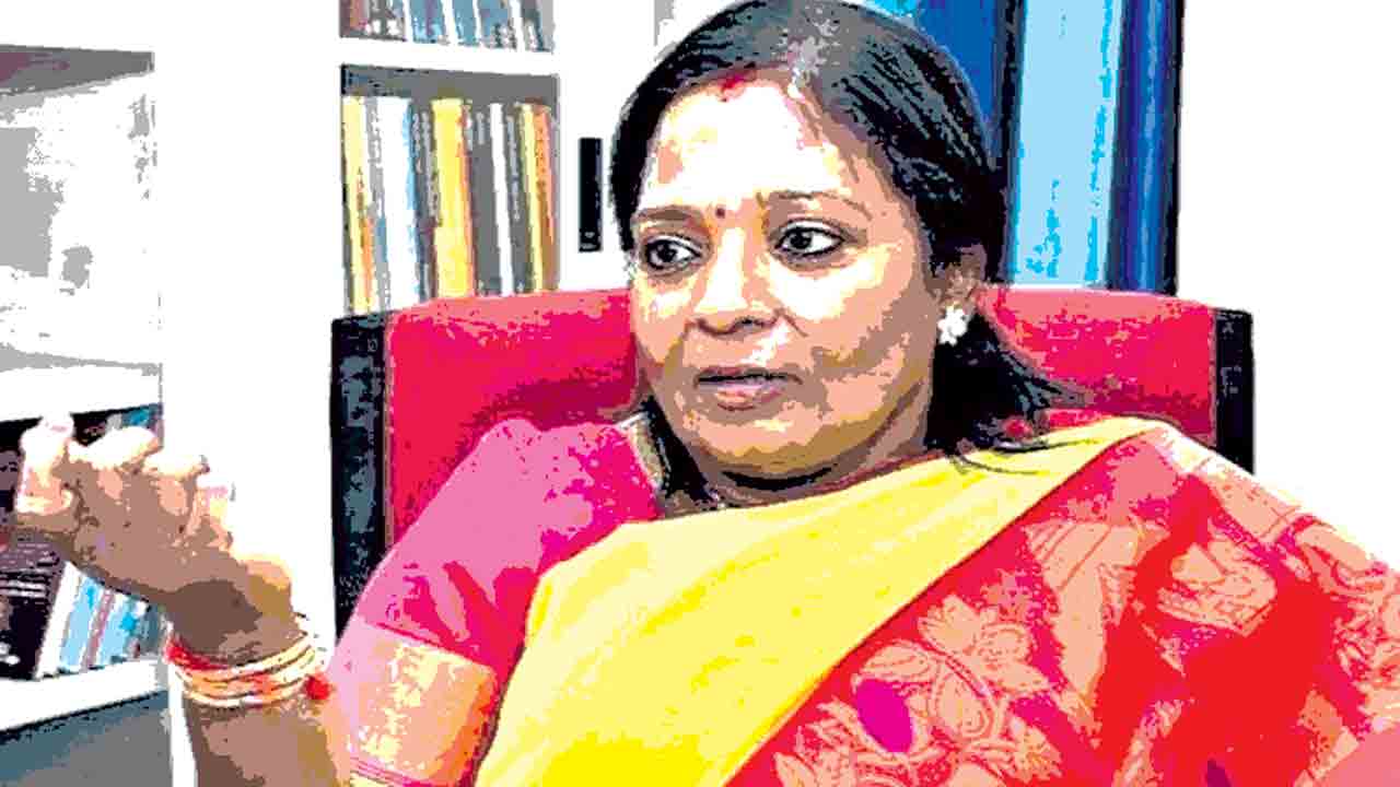 అర్హతలు లేనిది మీకే!