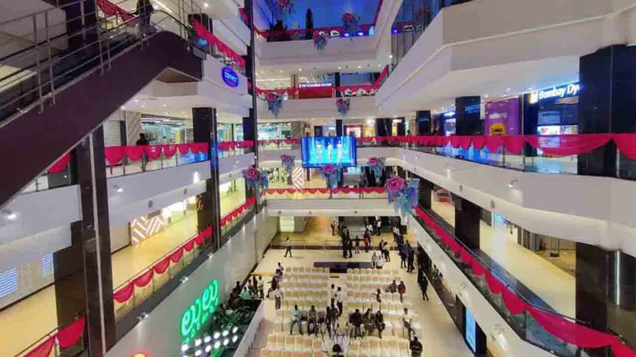 LuLu Mall | హైదరాబాద్‌లో ప్రపంచ స్థాయి షాపింగ్ అనుభవం.. రేపు మంత్రి కేటీఆర్‌ చేతుల మీదుగా లులు మాల్ ప్రారంభం