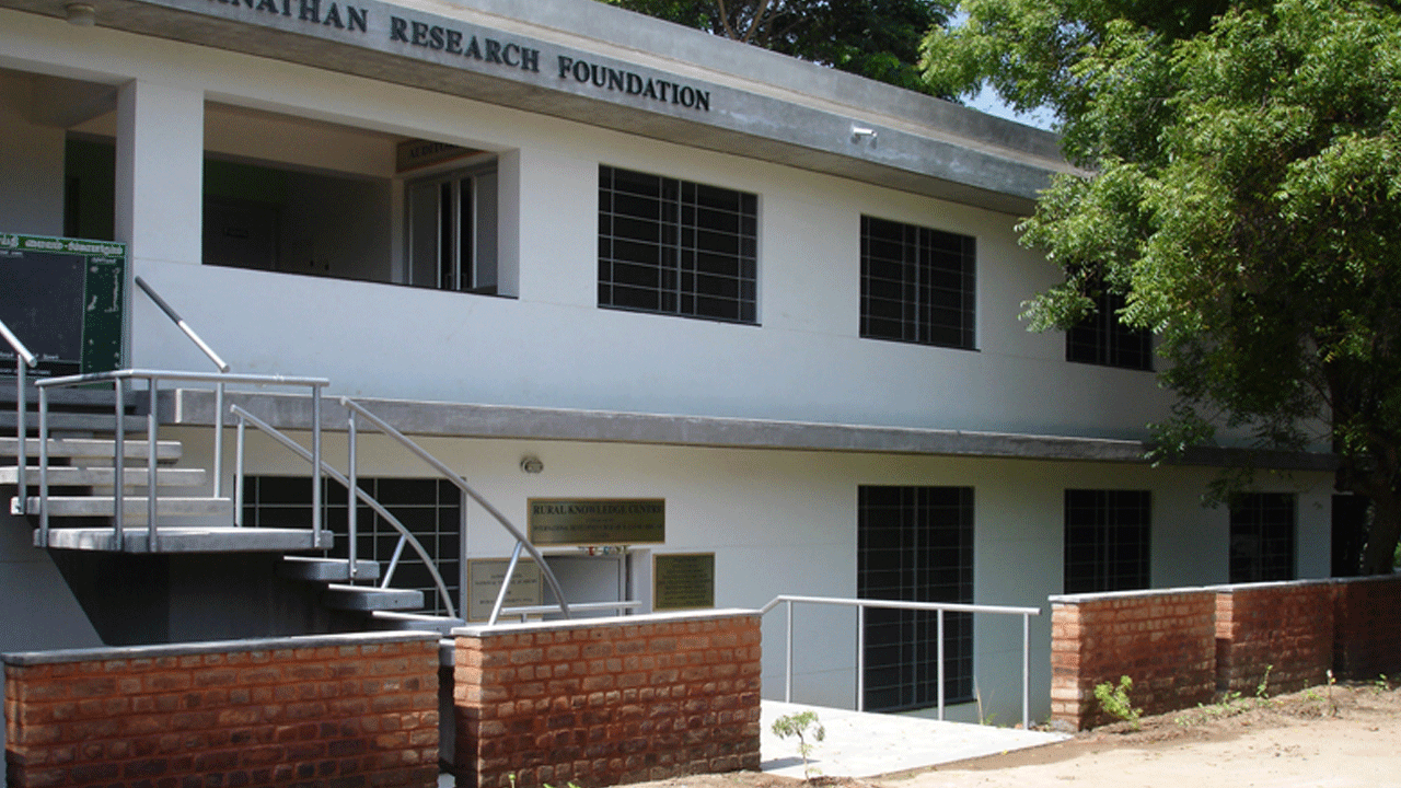 నిధుల కొరతతో మూతపడ్డ స్వామినాథన్‌ రిసెర్చ్‌ సెంటర్‌