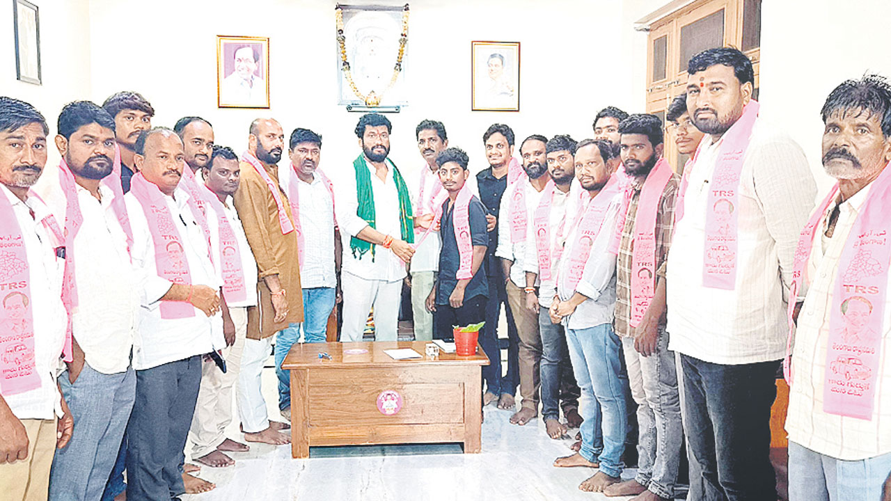 బీఆర్‌ఎస్‌వి స్కీంలు.. కాంగ్రెస్‌వి స్కాంలు