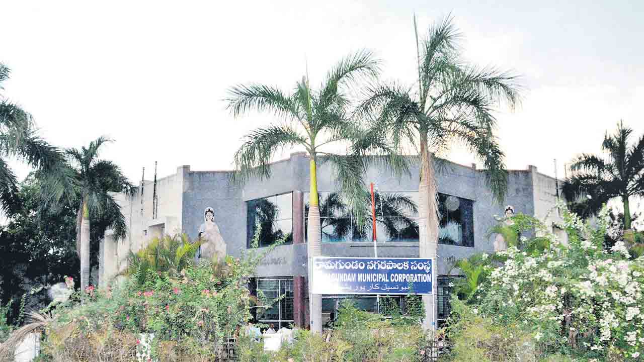 రామగుండం బల్దియాకు రూ.100 కోట్లు