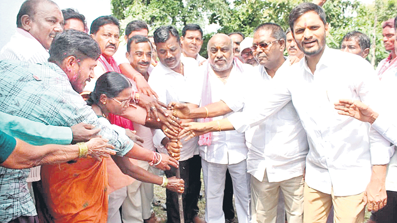 సబ్బండ కులాల సంక్షేమమే లక్ష్యం