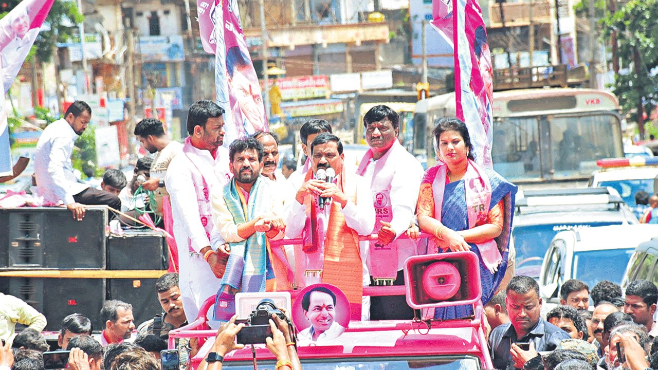 బీఆర్‌ఎస్‌కు పోటీనే లేదు