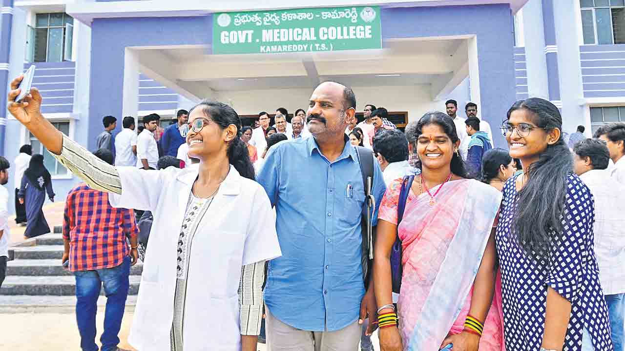 Telangana | సీఎం కేసీఆర్‌ సంకల్పం.. పేదింటి ఆడ బిడ్డలకు వరంగా వైద్యవిద్య!