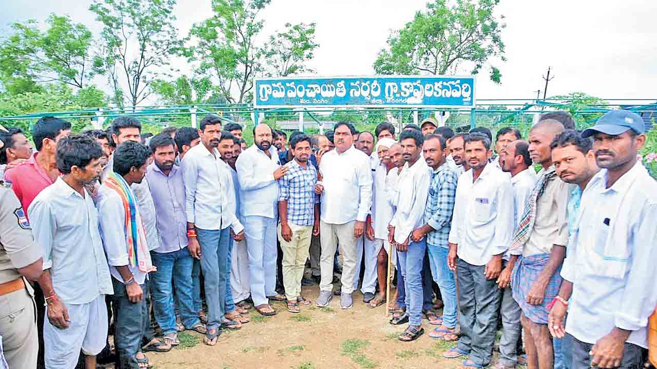 మేమంతా ఎర్రబెల్లి వెంటే