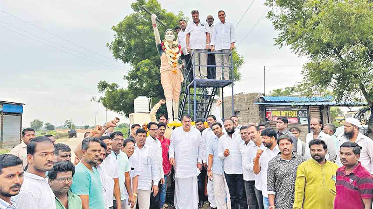 చాకలి ఐలమ్మ పోరాటం స్ఫూర్తిదాయకం