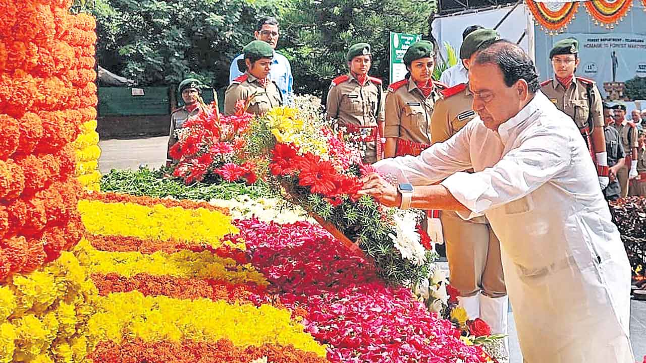 అటవీ అమరుల త్యాగాలు చిరస్మరణీయం