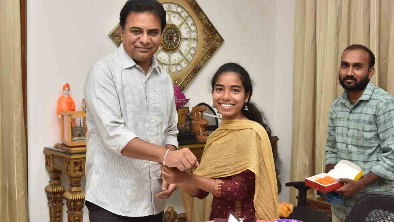 Minister KTR | మంత్రి కేటీఆర్‌కు రాఖీ కట్టిన రుద్ర రచన