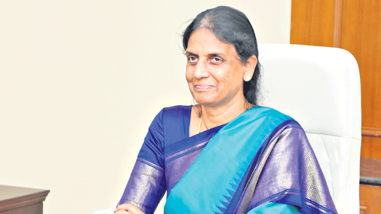 లా కళాశాల మంజూరు