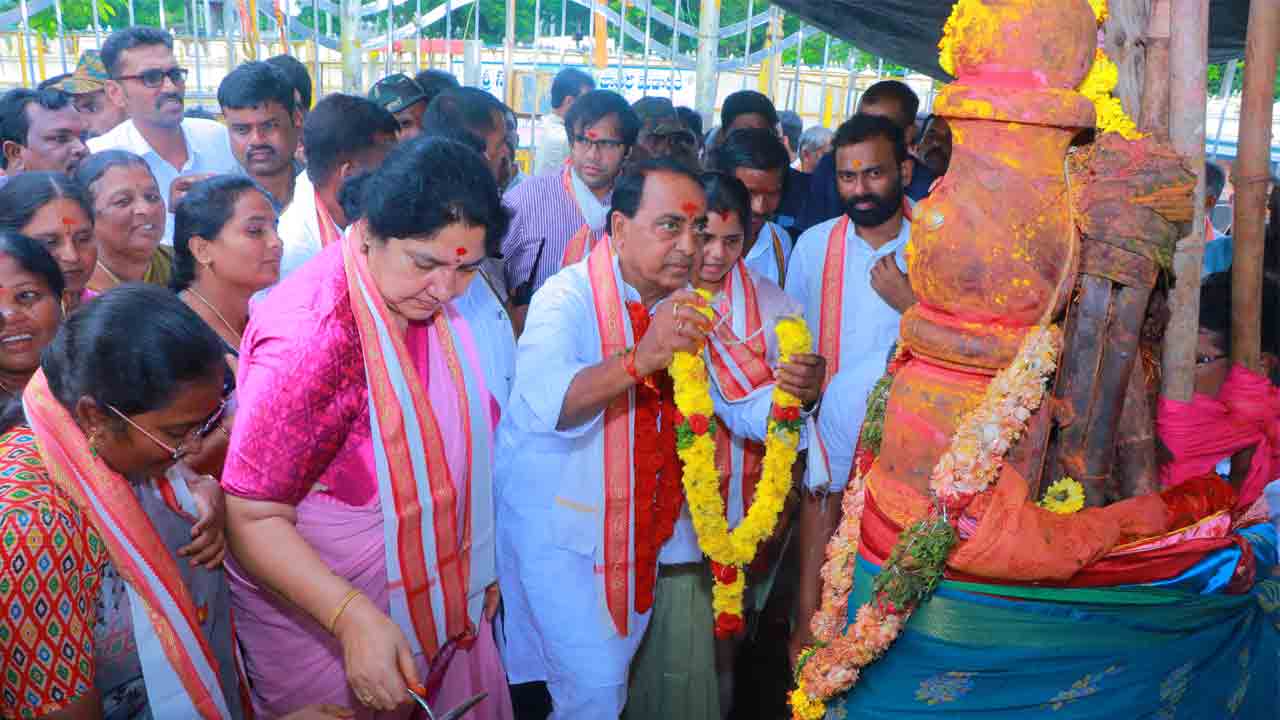 మేడారంలో సకల సౌకర్యాలు