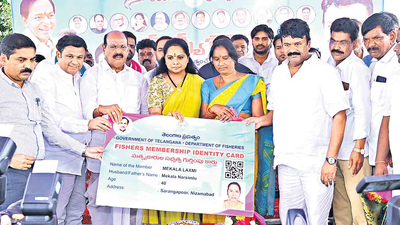 కులవృత్తులకు కేసీఆర్‌ ప్రోత్సాహం