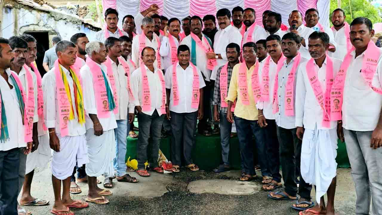 BRS | మంత్రి వేముల సమక్షంలో బీఆర్‌ఎస్‌లో పలువురు చేరిక